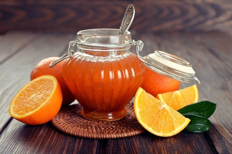 وصفة شهية وغير مكلفة .. طريقة تحضير مربى البرتقال في المنزل تتمتع مربى البرتقال بشعبية كبيرة بمختلف أنحاء الدول العربية بل وبشتى أنحاء العالم، وذلك