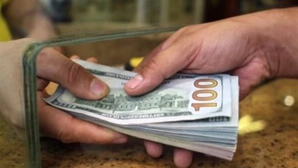 سعر الدولار بالسوق السوداء اليوم 26 يونيو 2024 سعر الدولار في مصر.. قدر متوسط سعر الدولار في البنوك بقيمة 48.31 جنيه للشراء، و48.45 جنيه للبيع.سعر