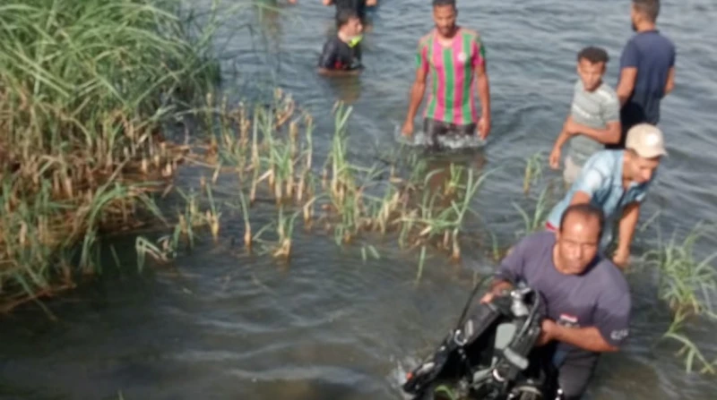هرب من الحر للموت.. غرق طالب في نهر النيل بسوهاج غرق طالب بالصف الثاني الثانوي اليوم، بنهر النيل ناحية قرية شطورة بدائرة مركز طهطا شمالي محافظة