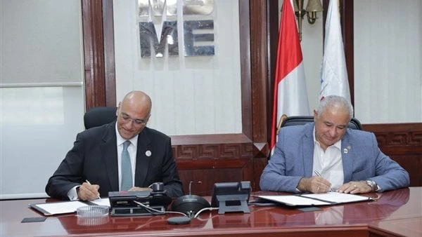 تنمية المشروعات يتعاون مع اتحاد نوادي روتاري لدعم رواد الأعمال قام باسل رحمي، الرئيس التنفيذي لجهاز تنمية المشروعات، بتوقيع مذكرة تفاهم مع الأستاذ