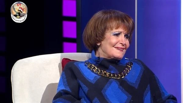 سميرة أحمد: ثورة 30 يونيو أعادت مصر لطبيعتها أكدت الفنانة سميرة أحمد أن ثورة ٣٠ يونيو أنقذت مصر، وأعادت الطمأنينة لقلوب المصريين العاشقين لبلادهم.وقالت في تصريحات ل افاق عربية: شعر