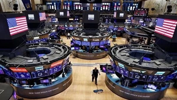 مؤشرات الأسهم الأمريكية تغلق على تباين أغلقت مؤشرات الأسهم الرئيسية في بورصة وول ستريت الأمريكية على تباين في ختام تعاملات اليوم. وأنهى المؤشر ستاندرد اند بورز 500 التداول مرتفعا ب