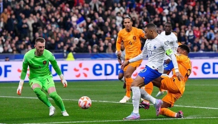 مشاهدة مباراة فرنسا وهولندا بث مباشر في يورو 2024 اليوم بث مباشر مباراة فرنسا وهولندا، اليوم الجمعة، الموافق 21 من شهر يونيو الجاري، وذلك ضمن منافسات