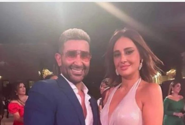 حقيقة ارتباط الفنانة حلا شيحة والنجم أحمد سعد تتساءل الجماهير الفنية عن حقيقة ارتباط الفنانة حلا شيحة والنجم أحمد سعد. وكانت صورا انتشرت أمس من حفل