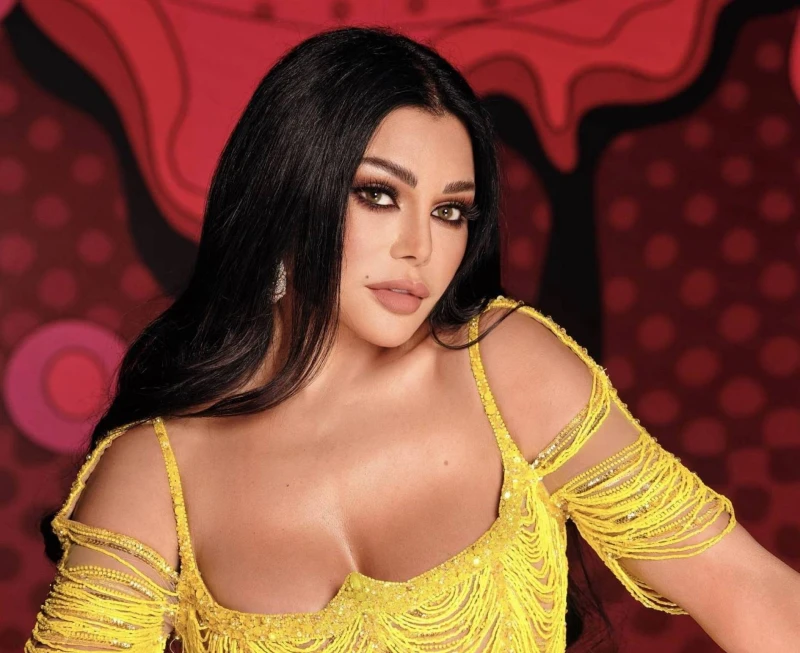 بكاء مؤثر لهيفاء وهبي في مهرجان موازين (فيديو) شهد مسرح مهرجان موازين بالمغرب لحظة مؤثرة خلال حفل النجمة اللبنانية هيفاء وهبي، حيث انهارت دموعها على