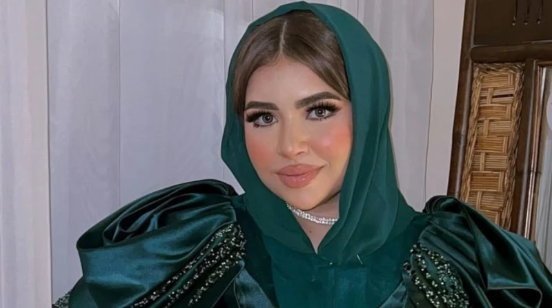 تغيب البلوجر نادين طارق عن جلسة محاكمتها بقضية نشر الفسق والفجور تغيبت اليوم البلوجر الشهيرة نادين طارق المتهمة بنشر الفسق والفجور عن أولى جلسات