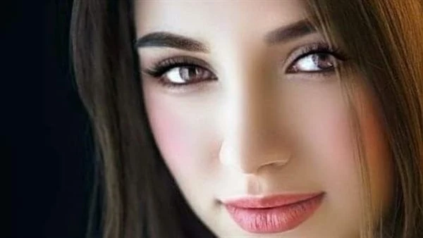 بشتغل ممرضة من 10 سنين وعمرى ما شوف حاجة مخيفة بشتغل ممرضة من 10 سنين، شغلي عموما مبيخلينيش أشوف حاجة خارقة أو مخيفة، لكن من 9 شهور كانت أول مرة أشوف حاجة مرعبة وغريبة في نفس الوقت