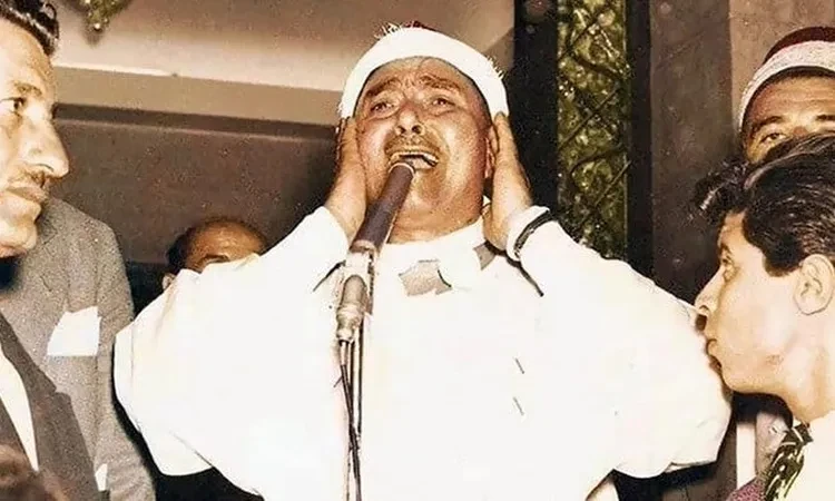 في ذكرى ميلاد الشيخ مصطفى إسماعيل.. أبرز المعلومات عن قارئ مصر الأول يصادف اليوم ذكرى ميلاد الشيخ مصطفى إسماعيل رحمه الله، القارئ الذي كان له موهبة فذة في فن تلاوة القرآن الكريم، ح