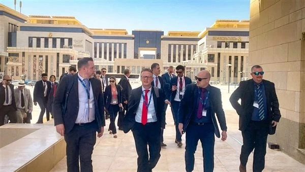 العاصمة الإدارية للتنمية العمرانية تستقبل وفدا من الغرفة التجارية المصرية البريطانية استقبلت شركة العاصمة الإدارية للتنمية العمرانية ، وفدا رفيع