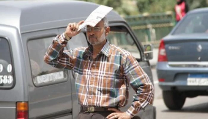 ذروة فصل الصيف.. البحوث الفلكية بمصر يكشف موعد الانقلاب الفصلي أكد الدكتور أشرف تادرس، أستاذ الفلك بالمعهد القومى للبحوث الفلكية والجيوفيزياقية، أن