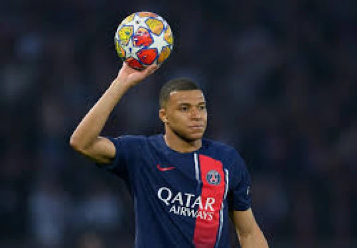 حجم وطبيعة إصابة كيليان إمبابي أعلن الاتحاد الفرنسي لكرة القدم ، حجم وطبيعة إصابة قائد المنتخب الوطني كيليان مبابي. وتعرض مبابي (25 عاما)، أحد أبرز