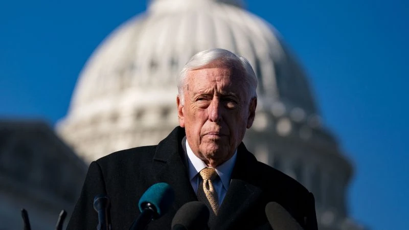 وسيسافر وفد من الكونغرس من الحزبين إلى إسرائيل قبل خطاب نتنياهو أمام الكونغرس سيقود النائب الديمقراطي ستيني هوير وفدا من الحزبين في الكونغرس إلى