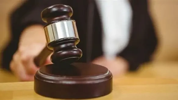 تأجيل محاكمة صاحب محل نسيج دهس سائقا وقتله بالقليوبية قضت محكمة جنايات شبرا الخيمة بالقليوبية تأجيل محاكمة صاحب محل نسيج، بتهمة دهس سائق وقتله، بعد