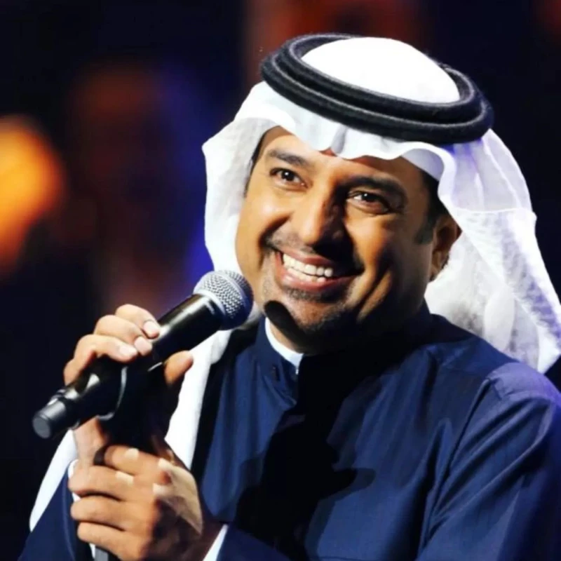 هدية من راشد الماجد لجمهوره السعودي وهذه تفاصيل ألبومه الجديد يعيش الفنان السعودي راشد الماجد، حالة من النشاط الفني، إذ انتهى مؤخرا من تسجيل أغنية