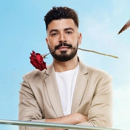 عيلة قفوشة هتناسب ناس فرفوشة.. محمد أنور يروج لفيلم جوازة توكسيك أحمد حمدىحرص الفنان محمد أنور، على الترويج لفيلمه الجديد جوازة توكسيك، عن طريق نشره