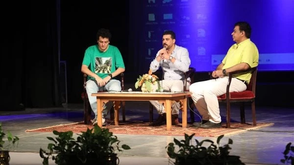 عرض فيلمى رزق ومشروع تخرج عن القاهرة بالمركز القومى للسينما أقام مساء أمس الجمعة المركز القومي للسينما برئاسة مدير التصوير د حسين بكر بالتعاون مع دار