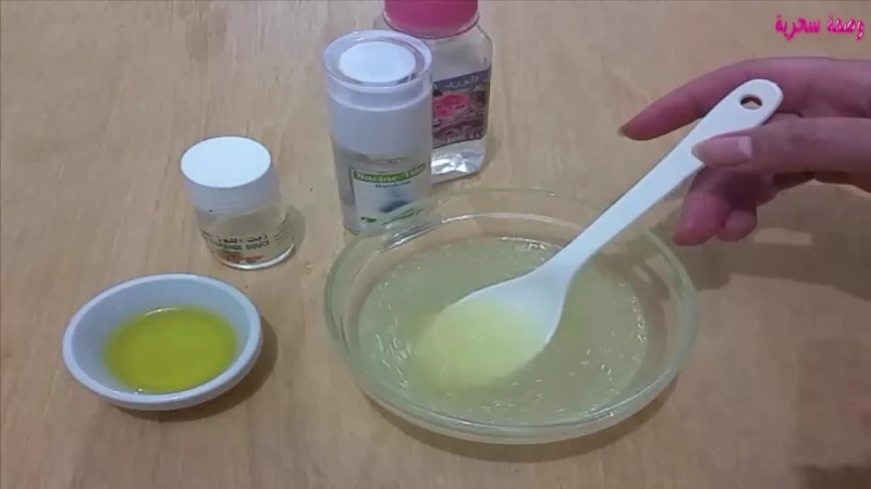 هيخلي ريحتك فواحة.. طريقة عمل مزيل عرق طبيعي يخلصك من رائحة العرق الكريهة ويبيض الابطين ويدوم 24 ساعة يعتبر مزيل العرق من الأشياء المهمة التي لا يمكن