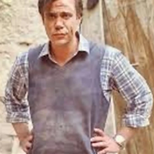 بعد 4 أيام عرض.. فيلم اللعب مع العيال يحقق 3 ملايين ونصف جنيه حقق فيلم اللعب مع العيال، بطولة الممثل محمد عادل إمام، إيرادات وصفها النقاد بأنها جيدة،