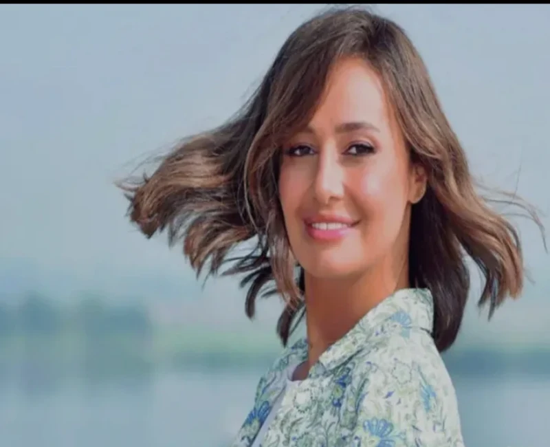 واوو حلا شيحة رجعت بالسلامة : كلاكيت ثالث مرة فجرت الفنانة حلا شيحة مفاجأة من العيار الثقيل حول تصريحاتها السابقة على مواقع التواصل الاجتماعي عن