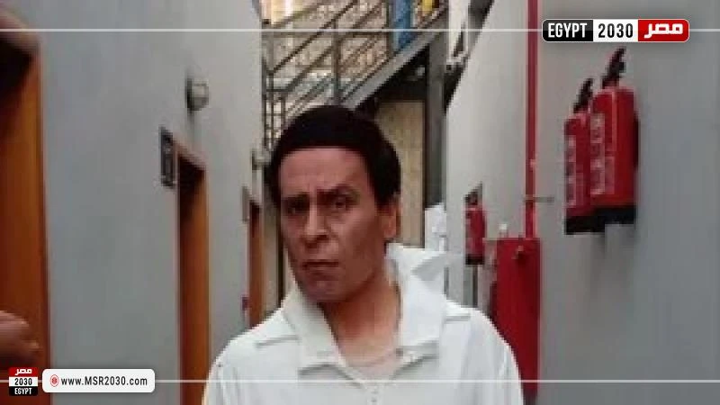 محمود العزازي عن فيديو تقليد عادل إمام: جزء من عرض غنائي ضجت منصات التواصل الاجتماعي خلال الساعات القليلة الماضية بمقطع فيديو للفنان الشاب محمود