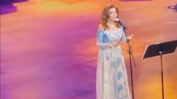 سميرة سعيد تشعل مهرجان موازين ب يوم وراء يوم فيديو قدمت الفنانة سميرة سعيد حفلا غنائيا ضخما ، خلال السعات الماضية بمهرجان موازين الغنائي الدولي ، وسط
