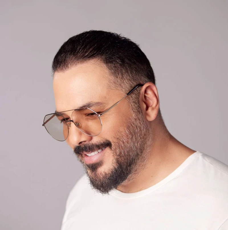 بلدة إهمج اللبنانية كرمت رامي عياش والأخير يوثق اللحظات المميزة شكر الفنان اللبناني، رامي عياش، بلدة إهمج ورئيس بلديتها الأستاذ نزيه أبي سمعان على