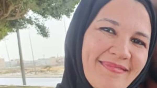 مصرع سيدة إثر قيام زوجها بإلقاء مادة مشتعلة عليها بالشرقية لفظت سيدة فى العقد الرابع من عمرها أنفاسها الأخيرة داخل مستشفى الحروق بههيا بمحافظة الشرقية.يذكر أن اللواء محمد صلاح مدير