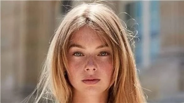 رواية قيود العشق بقلم دعاء أحمد كاملة أبطال الروايهعز الدين الرواي:بطل الروايه يبلغ من العمر ثلاثه وثلاثون عاما... بارد حد اللعنه... يمتلك قلب من