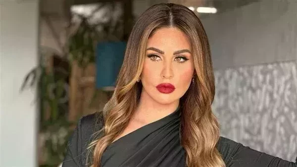 إطلالة صيفية جريئة ل مي سليم.. شاهد نشرة الفنانة مي سليم صورة صيفية جريئة عبر ستوري بموقع تبادل الفيديوهات والصور إنستجرام . وأحيت الفنانة مي سليم