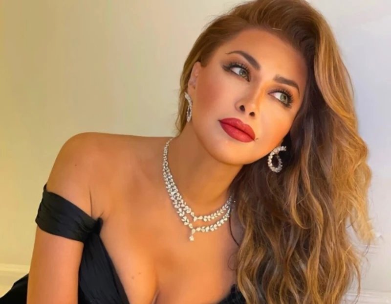 نوال الزغبي: مشاركتي في موازين تضامن مع القضية الفلسطينية والمقاطعة ليست الحل! أعربت الفنانة اللبنانية نوال الزغبي عن إيمانها بدور الفن في دعم