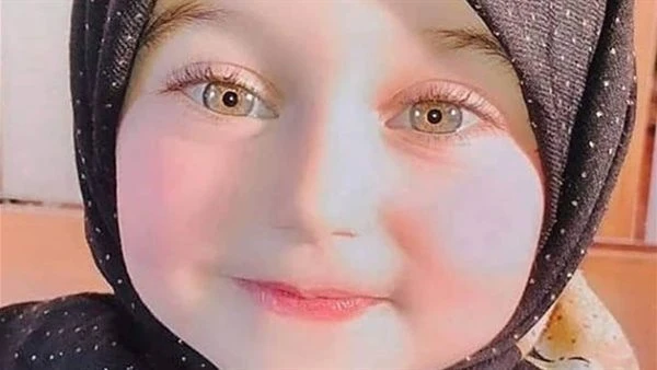 صعيدي احتل كياني االبارت الاول من صعيدي_احتل_كيانيبقلمي هدير_بدرانت بتقول اي يابابا ازاى اتجوز صعيدي محمود: هو كدا اللى عندى قلته فيروز : طاب هو مين هاتجوزنى حد ماعرفوش محمود : انا