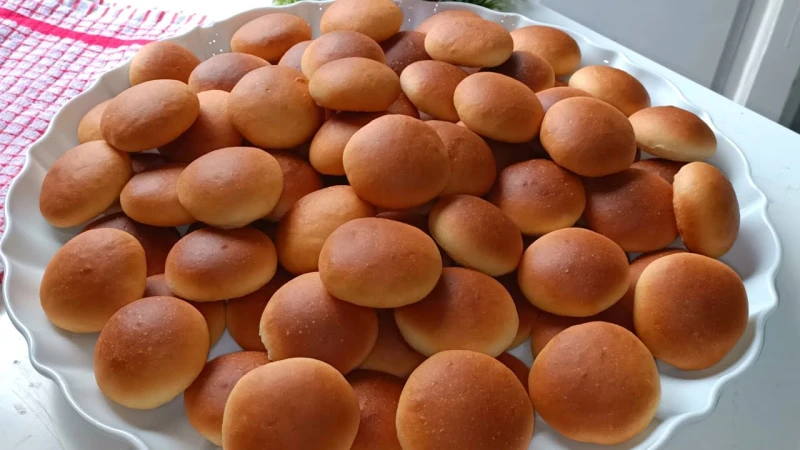 بمكونات بسيطة اعملي القرص الفلاحي الطرية في البيت بطعم شهي ولذيذ لشرب الشاي القرص الفلاحي هي واحدة من أشهر الأطباق في الريف المصري، وتحظى بمكانة خاصة في قلوب العديد من الناس، خاصة 