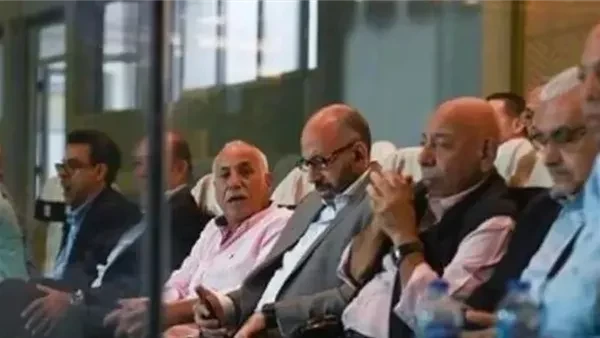 اجتماع طارئ لمجلس إدارة الزمالك.. تفاصيل يعقد مجلس ادارة نادي الزمالك برئاسة حسين لبيب اجتماع طاريء غدا الاحد لمناقشة جميع ما دار في اجتماع رئيس
