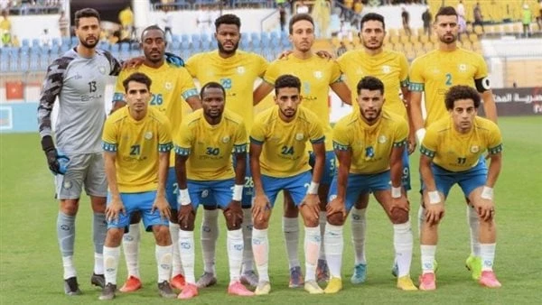 الإسماعيلي يعلن قائمة لاعبيه استعدادا لمباراة المصري بالدوري الممتاز أعلن المدير الفني للفريق الأول لكرة القدم بالنادى الإسماعيلي إيهاب جلال، قائمة