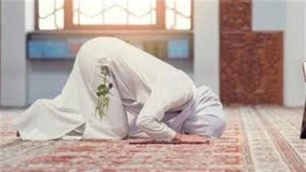 دعاء الاستخارة الصحيح من السنة النبوية.. عليك بهذه السور القرآنية دعاء الاستخارة الصحيح يستحب الاستخارة في الكثير من الأمور الحياتية التي يحتار فيها المسلم، ولكن على الإنسان المسلم