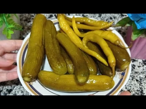 طريقه عمل الخيار المخلل بالثوم والفلفل الحار هيفضل مقرمش لاخر واحده طريقه عمل