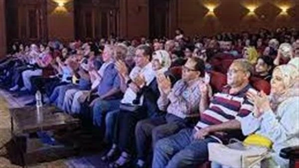 فرقة الأنفوشي تقدم مسرحية الحضيض وسط حضور جماهيري كبير قدمت فرقة الأنفوشي العرض المسرحي الحضيض على مسرح السامر بالعجوزة، ضمن فعاليات المهرجان الختامي لفرق الأقاليم المسرحية، في دور