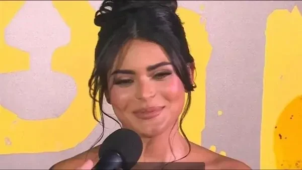 أسماء جلال: بتمنى أشارك في الأجزاء القادمة من ولاد رزق أعربت الفنانة أسماء جلال عن سعادتها الغامرة للمشاركة في الجزء الثالث من فيلم ولاد رزق مع