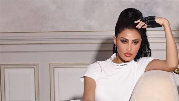 هانت.. أميمة طالب تستعد لطرح أغنيتها الجديدة طرحت شركة روتانا للصوتيات والمرئيات، برومو أغنية الفنانة أميمة طالب، التي تحمل اسم هانت، وذلك عبر حسابها