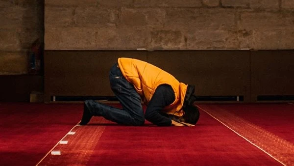 لأول مرة.. الأوقاف تخصص مليون متر سجاد لتجديد فرش المساجد للعام الجديد أعلنت وزارة الأوقاف، أنه في ضوء اهتمامها بعمارة بيوت الله (عز وجل) مبنى ومعنى،