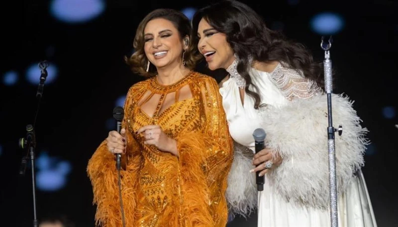 أحلام تعلق على إحراج أنغام: اسمي ليس إساءة افاق عربية - علقت الفنانة الإماراتية أحلام على الموقف المحرج الذي تعرضت له الفنانة المصرية أنغام، عقب