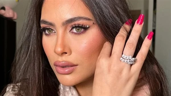 فستان البحر.. هاجر أحمد تستعرض جمالها رفقة زوجها نشرت الفنانة هاجر أحمد، صور جديدة لها عبر حسابها الشخصي على موقع تبادل الصور والفيديوهات انستجرام