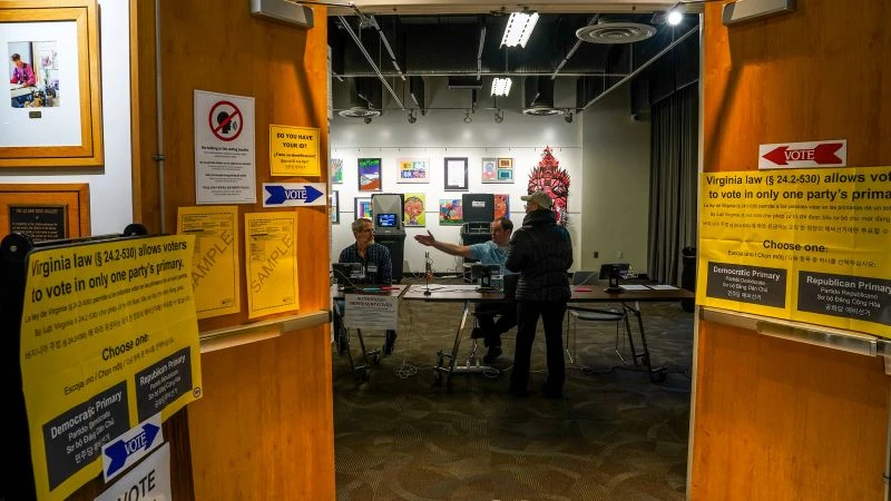 إننا نشهد زخما حقيقيا: يعتقد الجمهوريون أن فرجينيا يمكن أن تلعب دورا هذا العام يتداول الجمهوريون علنا أن هذا سيكون أخيرا العام الذي تنتقل فيه فرجينيا