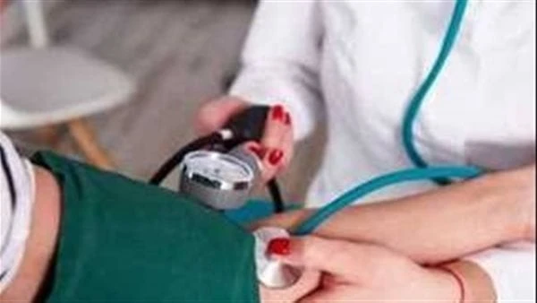 جمال شعبان يكشف طرق تخفيف الضغط المنخفض في الحر نشر الدكتور جمال شعبان استشاري أمراض القلب ورئيس معهد القلب سابقا علي صفحته الشخصية بالفيسبوك منشورا