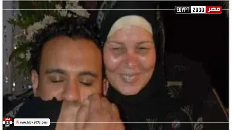 أول ظهور بعد وفاة والدته.. محمود الليثي يبكي بالدموع في الحج ظهر الفنان الشعبي محمود الليثي في فيديو لأوفىنىة بعد وفاة والدته، يتحدث أنه يؤدي فريضة