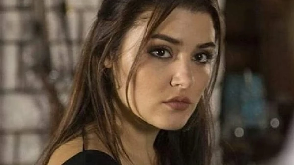 يا أنا يا حماتي !! أنا متجوزه من تلات أيام حماتي لقيتها بتخبط عليا النهارده بتقولي يلا عشان نتغدى مع بعض قولتلها انزل تحت يلا قالت آه فطبعا إحنا في الارياف أهل العروسه بيودوا لبنته