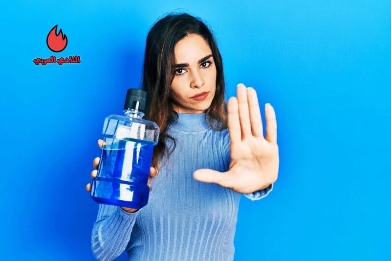 دراسات تحذر من خطورة غسول الفم وعلاقته المباشرة بالسرطان بينت دراسات حديثة عن السرطان أن غسول الفم الذي يتضمن الكحول قد يزيد من البكتيريا الخطيرة في