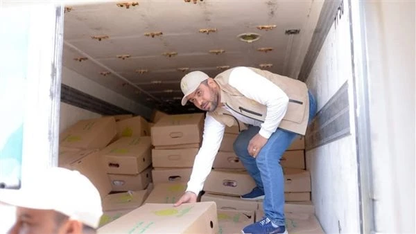 بيت الزكاة والصدقات ينتهي من توزيع لحوم الأضاحي على الأسر الأولى بالرعاية في 5 محافظات انتهىبيت الزكاة والصدقات تحت إشراف فضيلة الإمام الأكبر الأستاذ