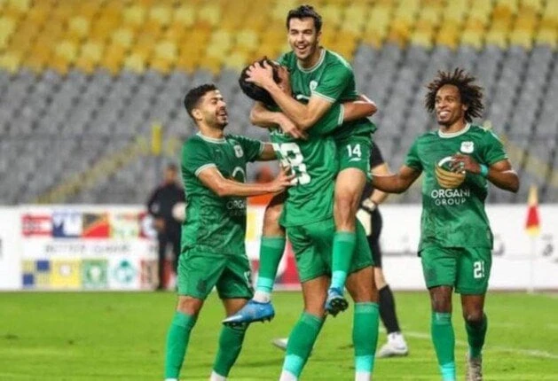 بهدف فخر الدين.. المصري يتقدم على الزمالك في الشوط الأول الزمالك ضد المصري.. انتهى الشوط الأول من مباراة الزمالك والمصري والتي شهدت على تقدم النادي