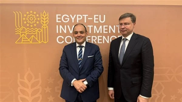 اتفاق مصري أوروبي على التعاون في نقل التكنولوجيا وتصنيع التيتانيوم التقى المهندس أحمد سمير وزير التجارة والصناعة ، مع فالديس دومبروفسكيس نائب رئيس